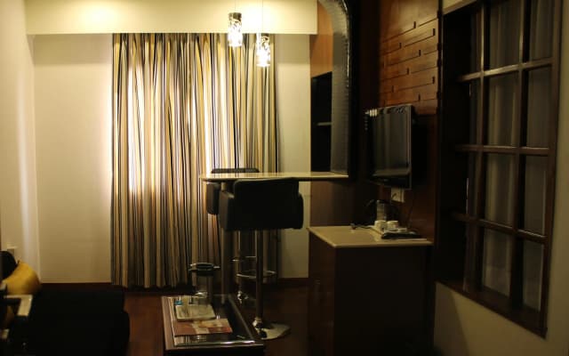 Shiraz Regency- A Boutique