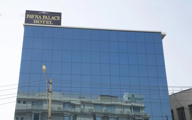 Pavna Palace Hotel