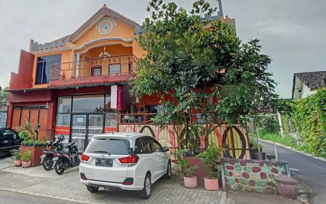 Hotel O Harwin Homestay