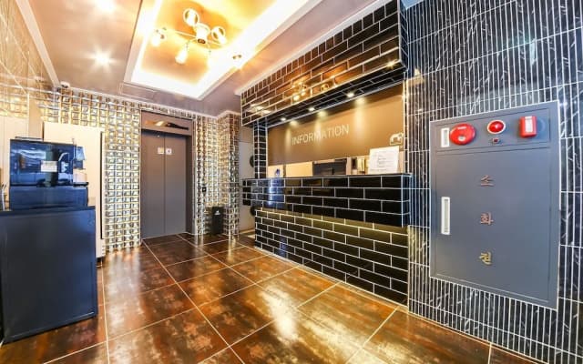 Suncheon Sloth Hotel