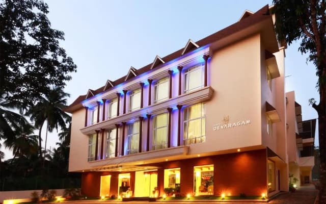 Hotel Devaragam