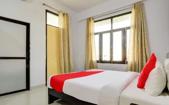 Vgs by OYO Rooms