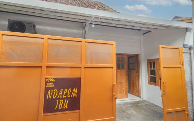 GRIYA BANSU Ndalem Ibu