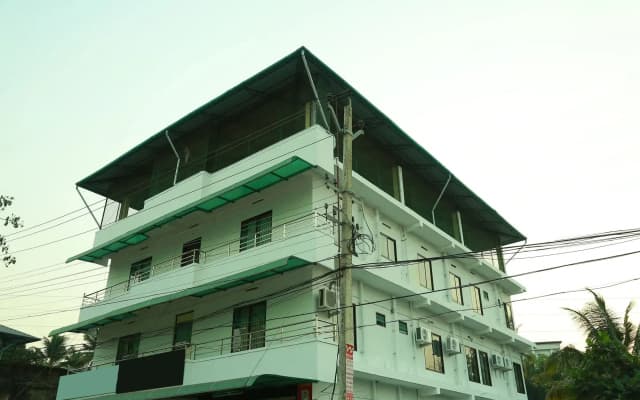 Diamond Inn By OYO Rooms