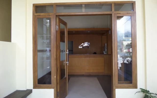 SM Bromo Hotel