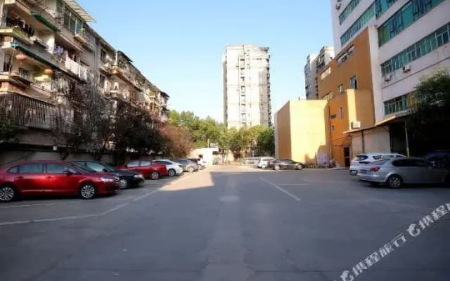 Yunhe Hotel