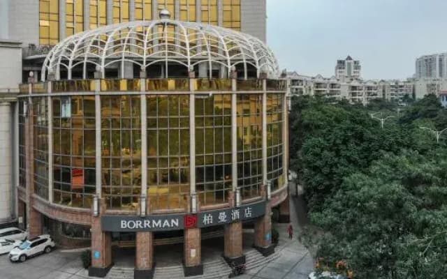 Huajian International Hotel