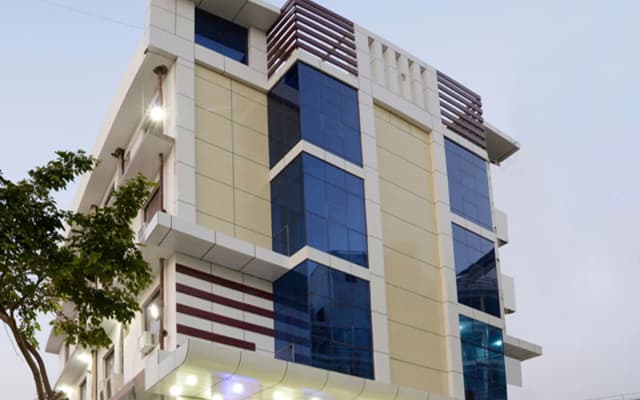 Hotel Taj Galaxy