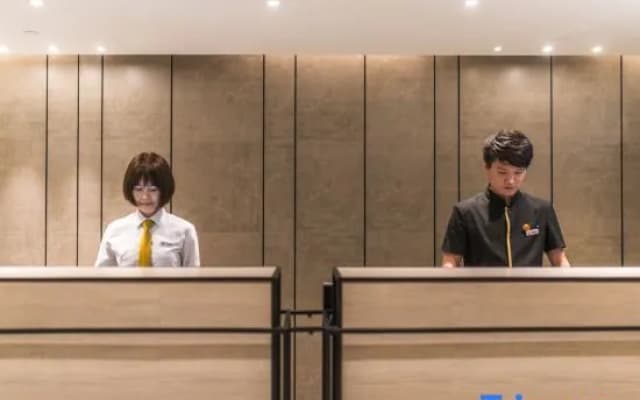 Homeinn Plus Hotel (Shaoxing Renmin West Road Luxun's Hometown)