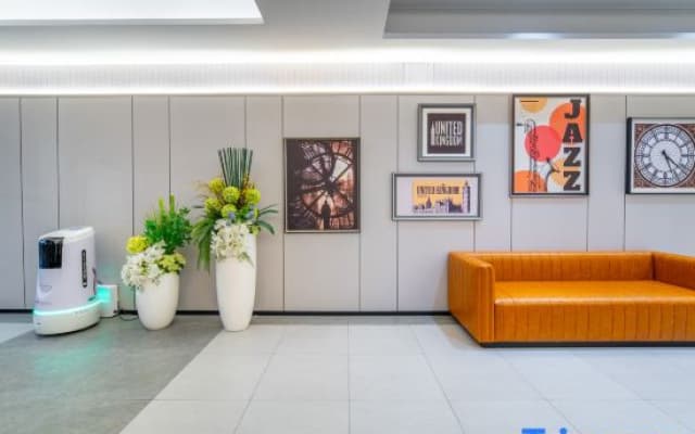 Homeinn Plus Hotel (Guiyang Qianlingshan Park Yan'an West Road Subway Station)