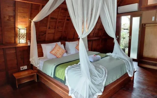 Shivananda Antique Villas by EPS