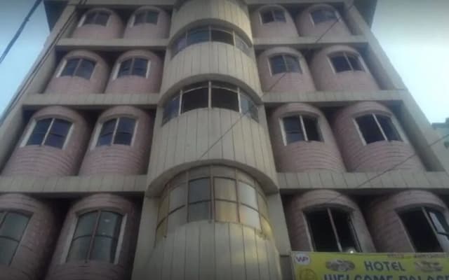 Goroomgo Welcome Palace Patna