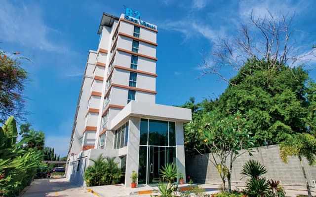 B2 Sea View Pattaya Boutique & Budget Hotel