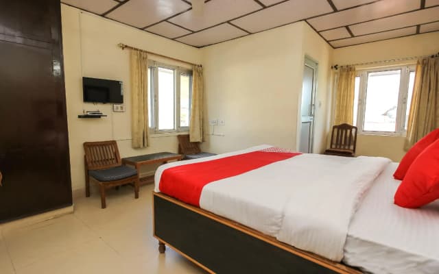 OYO 24525 Hotel Country Lodge