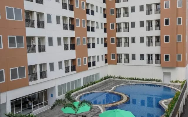 Urban Express HomTel Serpong