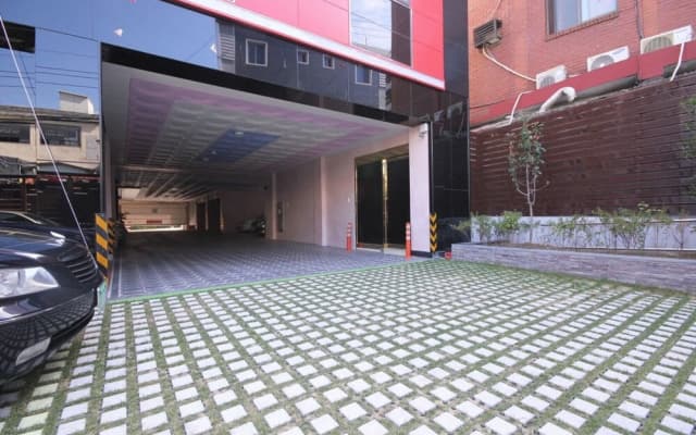 Jinju M Hotel