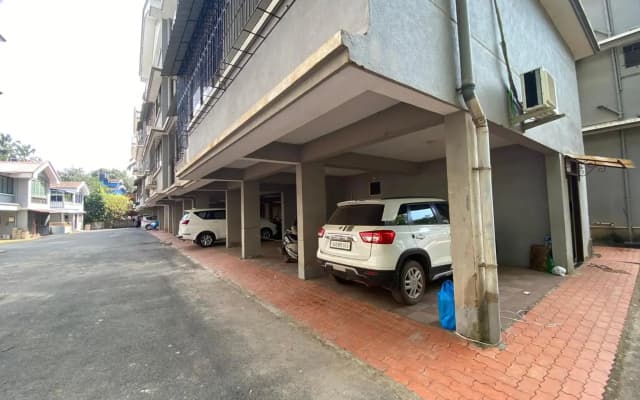 Stay by the Benaulim Beach Goa 2bhk Flat with Lift