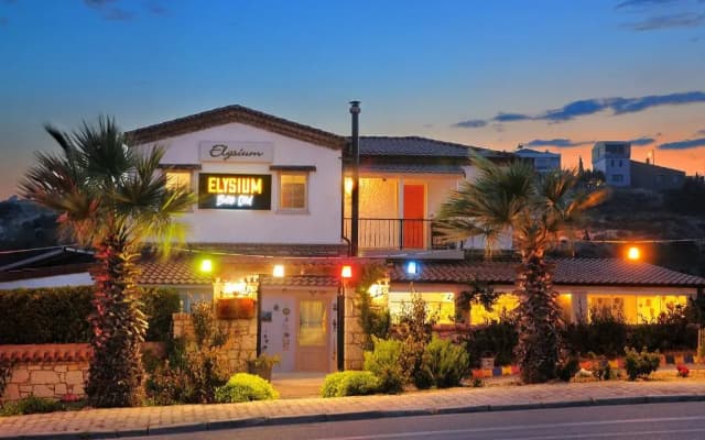 Cesme Elysium Hotel