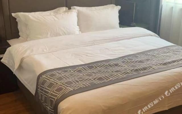 GEM Hotel (Anqing Wangjiang County Economic Development Zone Fengqi Road)