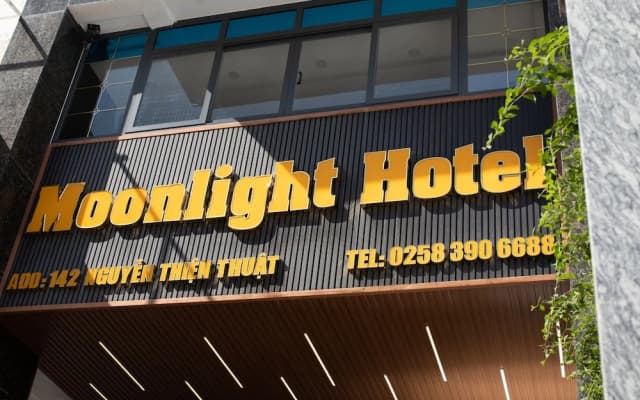 Moonlight Nha Trang Hotel