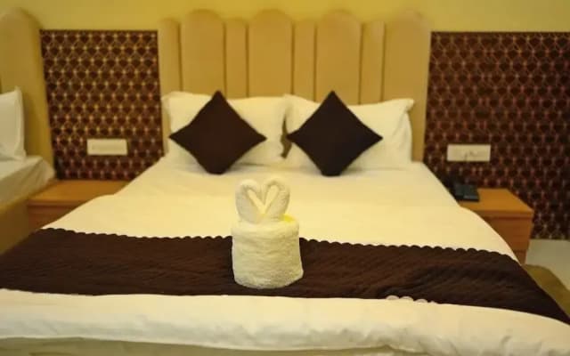 Hotel dinanath Khatoo