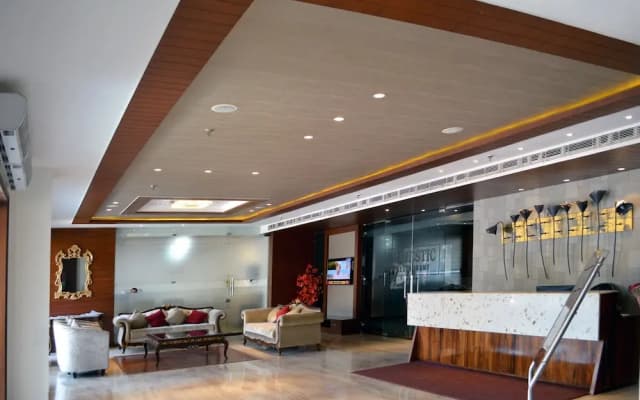 Hotel Royal Inn