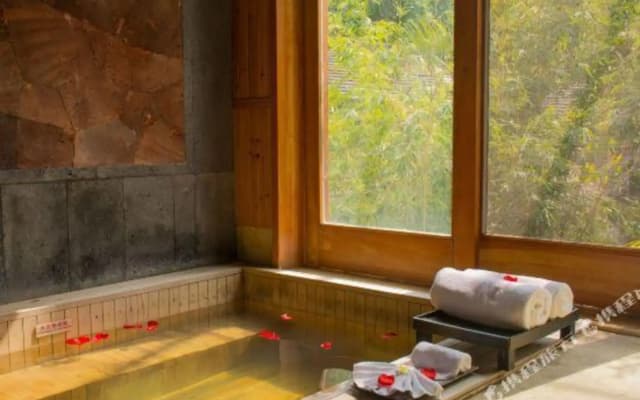 Rehai Hot Spring Resort · Yangshengge