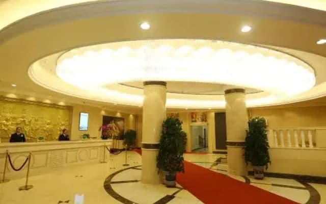 Vienna Hotel (Hohhot Railway Station, Gongzhufu Metro Station)