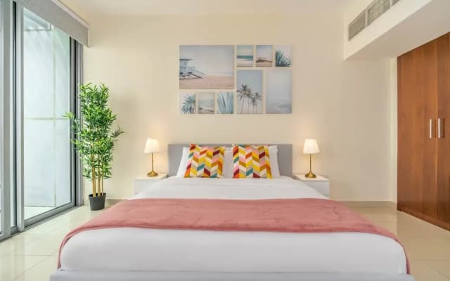 LuxBnB Standpoint Tower BLVD Views