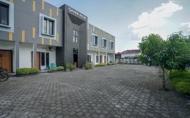 Hotel O Green Palm Kostel Syariah