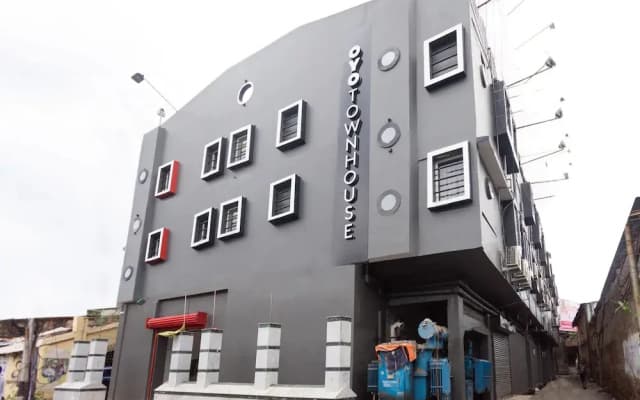 Hotel Mannat International