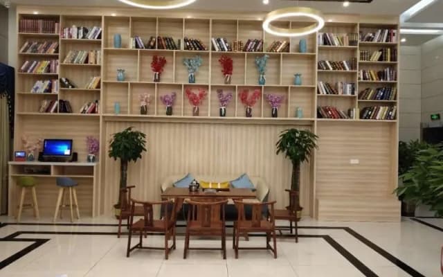 GreenTree Inn Xianning Xian'an High-speed Railway North Station Hardware Building City