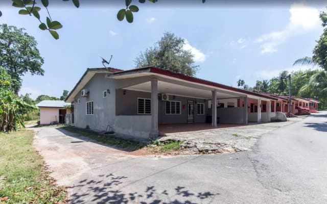ZEN Home Nabil Nabila Homestay
