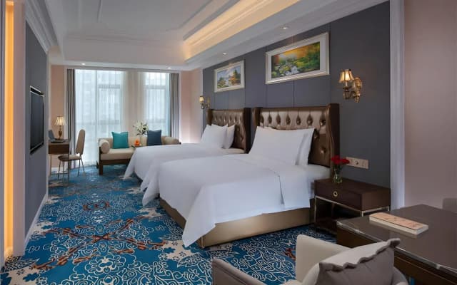 Vienna International Hotel (Mianyang High-speed Railway Station)