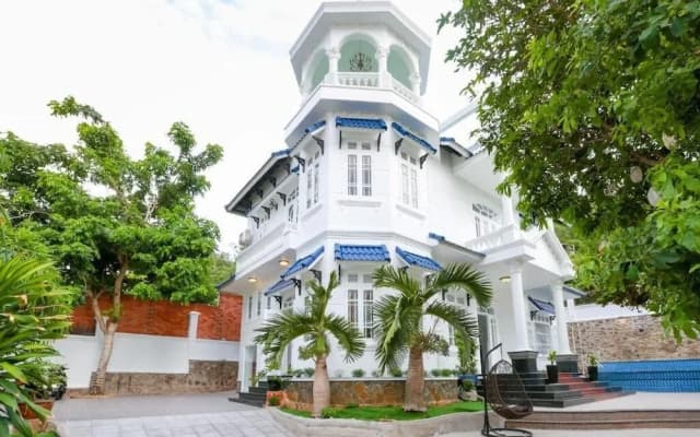 7S Hotel Lam Villa & Resort