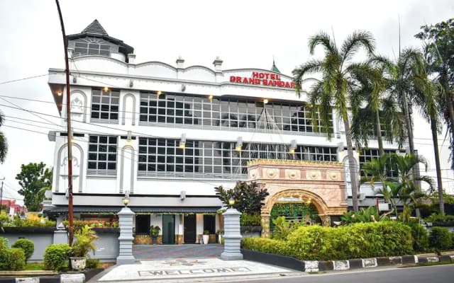 Hotel Grand Bandara