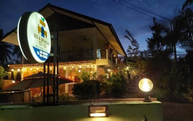 Bed & Breakfast To-Co