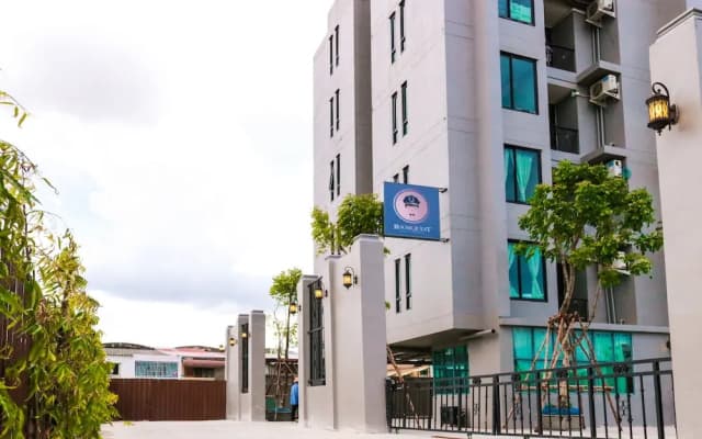 RoomQuest Sukhumvit 107