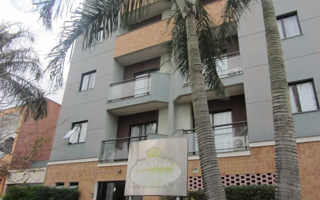Golden Suite Hotel