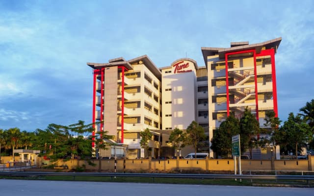 Tune Hotel KLIA Aeropolis