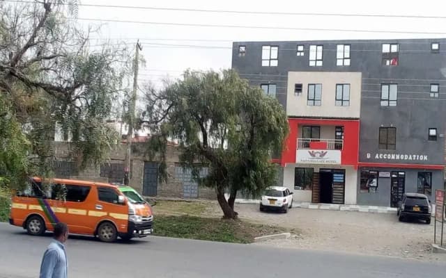 Naivasha Gate Hotel