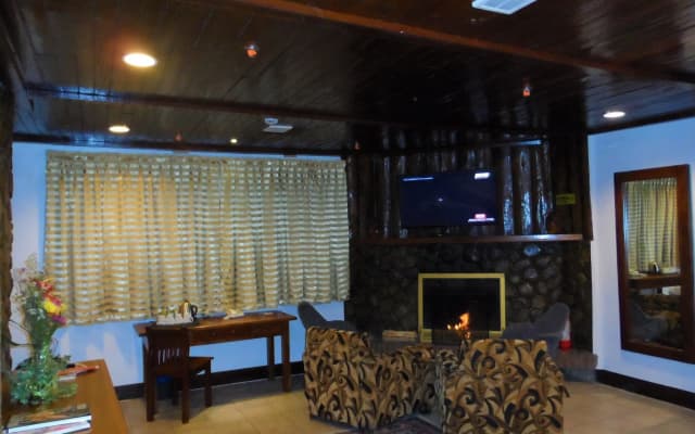 Log Cabin Hotel-Baguio