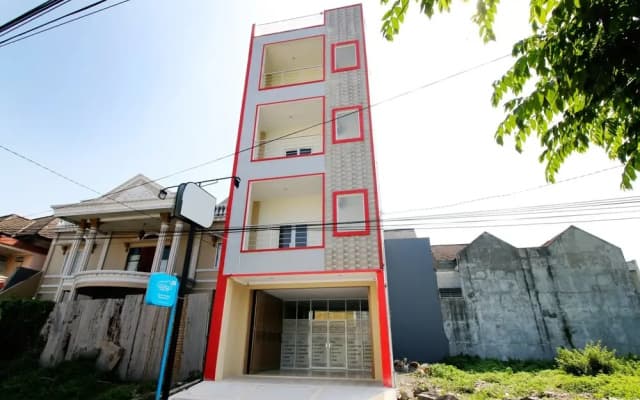 Airy Eco Solo Baru Diponegoro A8