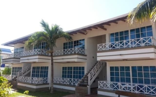 Hotel Tropical Inn