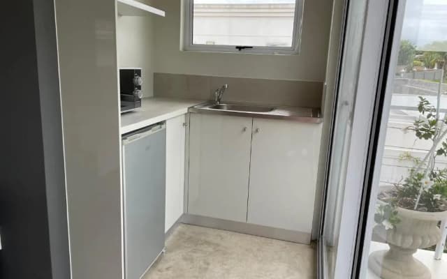 The Studio on Cordia DSTV WIFI 2km from Umhlanga Beach