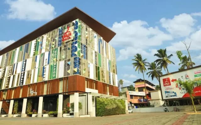 Laly’s Residency