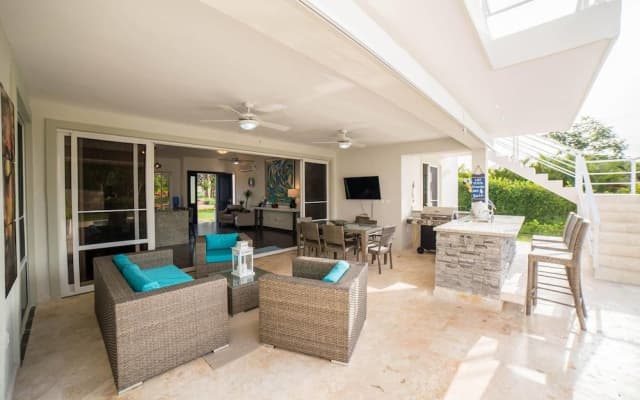 Spectacular Private 3 Bedroom Villa in Gated Community