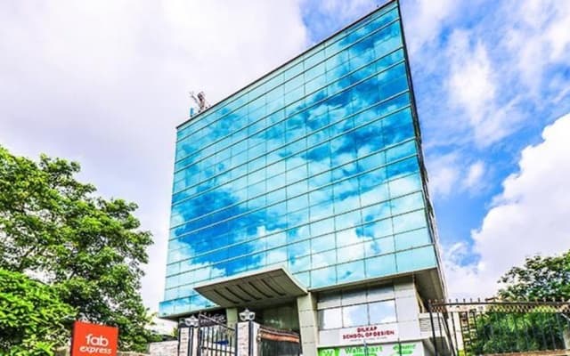 FabHotel Ascot International