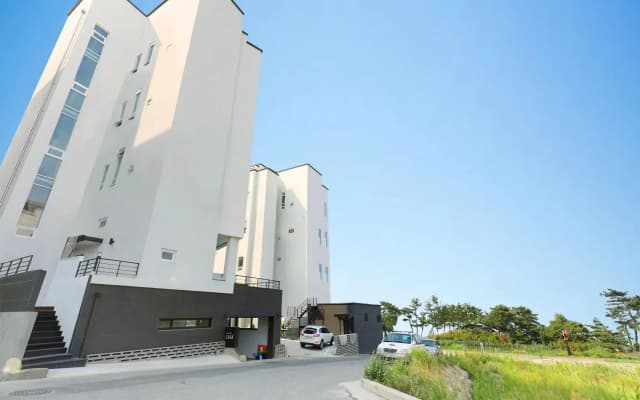 Gangneung La Casamia Poolvilla