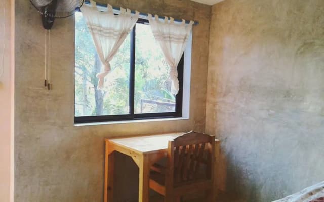 Happy House Backpacker - Hostel